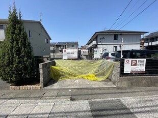 ラシーヌ湯川　B棟の物件外観写真